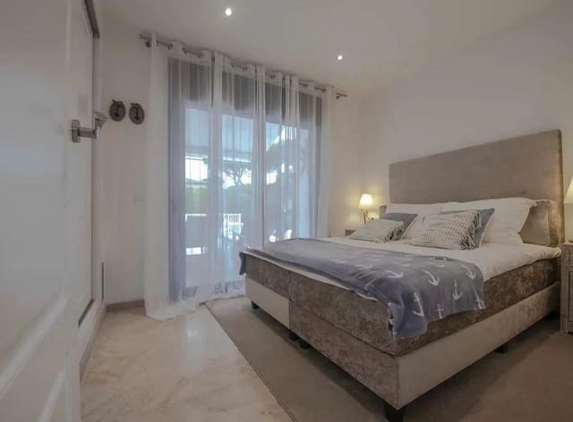 4 bedroom Villa for sale in Barcelona city with pool garage - € 1,350,000 (Ref: 9112705)