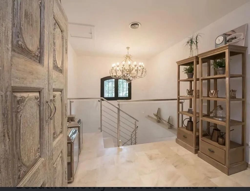 4 sypialnia Willa na sprzedaż w Miasto Barcelona z basenem garażem - 1 350 000 € (Ref: 9112705)