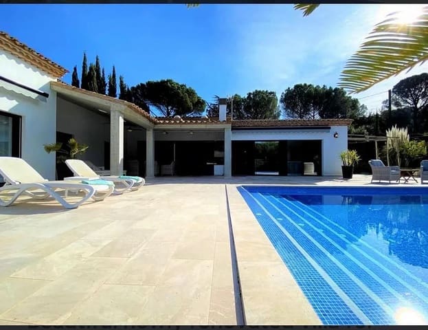 4 bedroom Villa for sale in Barcelona city with pool garage - € 1,350,000 (Ref: 9112705)