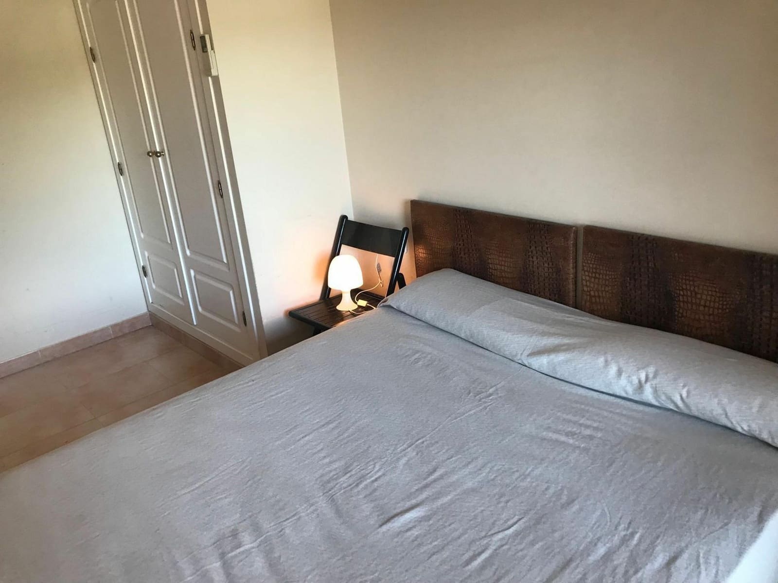 2 soveværelse Strandlejlighed til salg i Pals med swimmingpool garage - € 370.000 (Ref: 9115383)