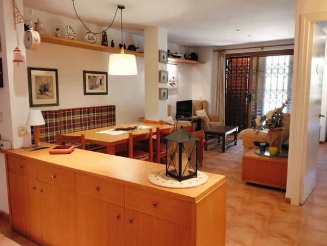 2 soveværelse Strandlejlighed til salg i Tamariu, Palafrugell med garage - € 307.000 (Ref: 9115466)