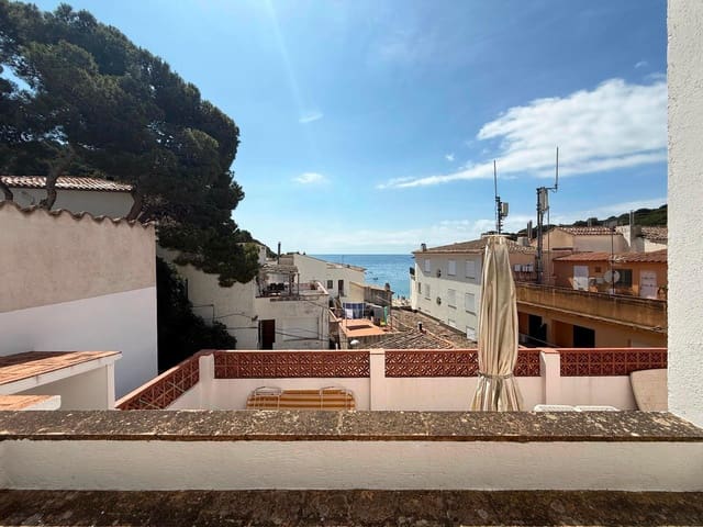 3 soverom Strandleiligheter til salgs i Tamariu, Palafrugell med garasje - € 445 000 (Ref: 9115519)