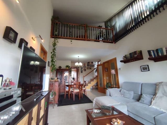 3 soveværelse Byhus til salg i Palamós med swimmingpool garage - € 425.000 (Ref: 9117078)