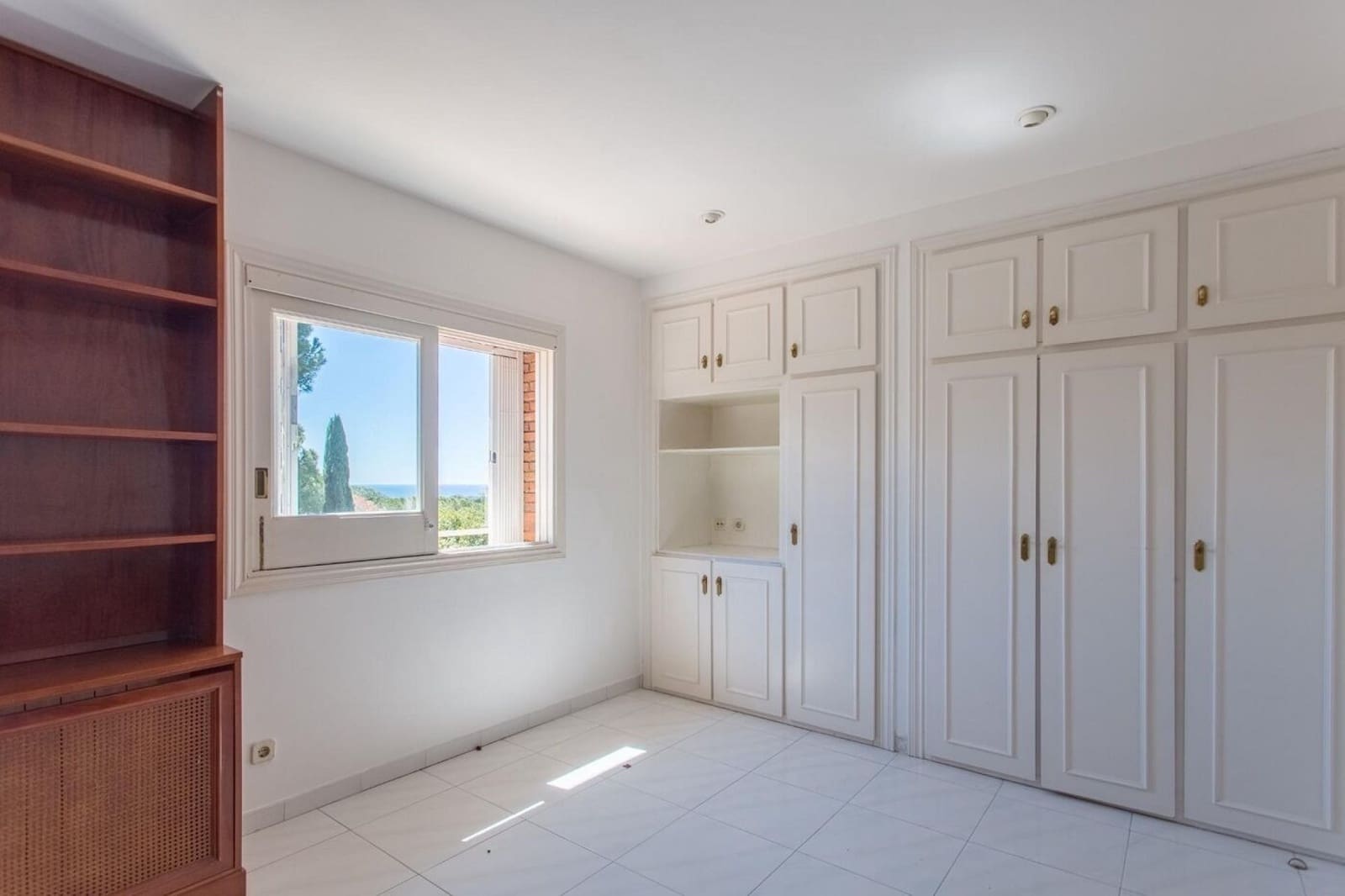 5 sypialnia Willa na sprzedaż w Sant Andreu de Llavaneres z basenem garażem - 795 000 € (Ref: 9143941)