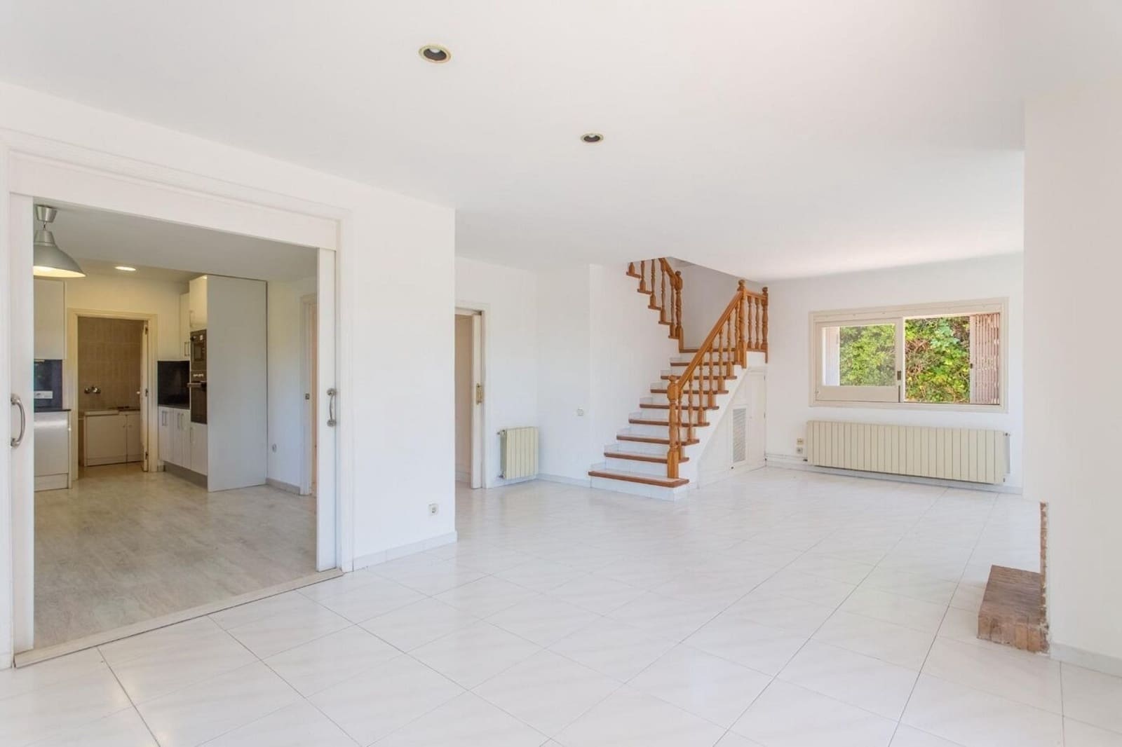 5 sypialnia Willa na sprzedaż w Sant Andreu de Llavaneres z basenem garażem - 795 000 € (Ref: 9143941)