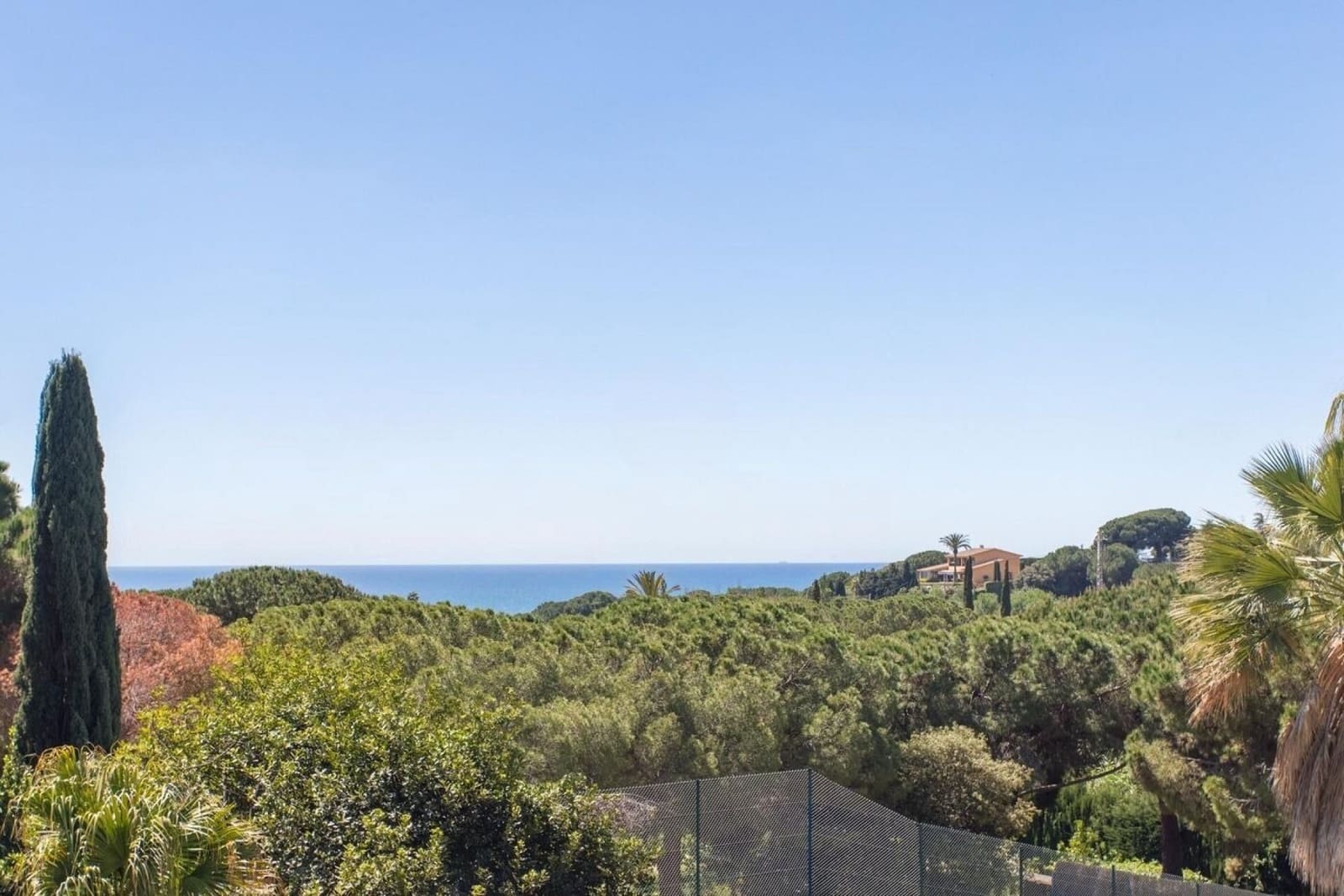 5 sypialnia Willa na sprzedaż w Sant Andreu de Llavaneres z basenem garażem - 795 000 € (Ref: 9143941)