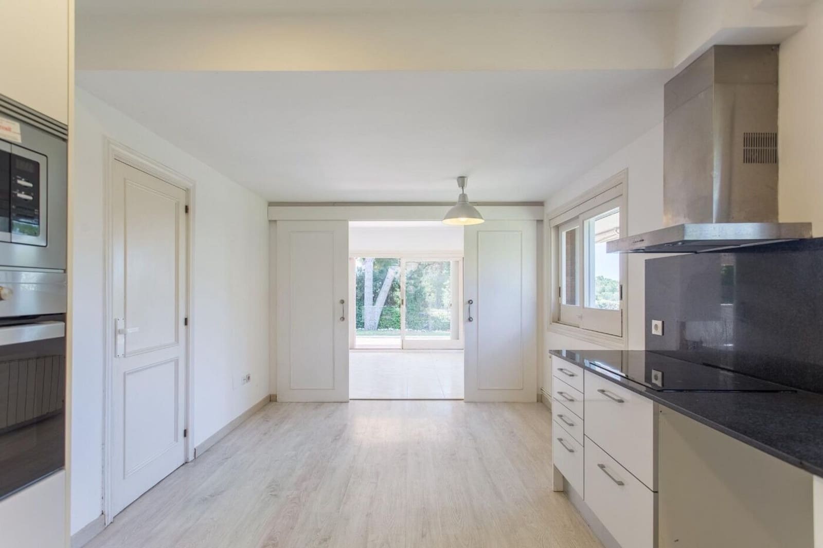 5 sypialnia Willa na sprzedaż w Sant Andreu de Llavaneres z basenem garażem - 795 000 € (Ref: 9143941)