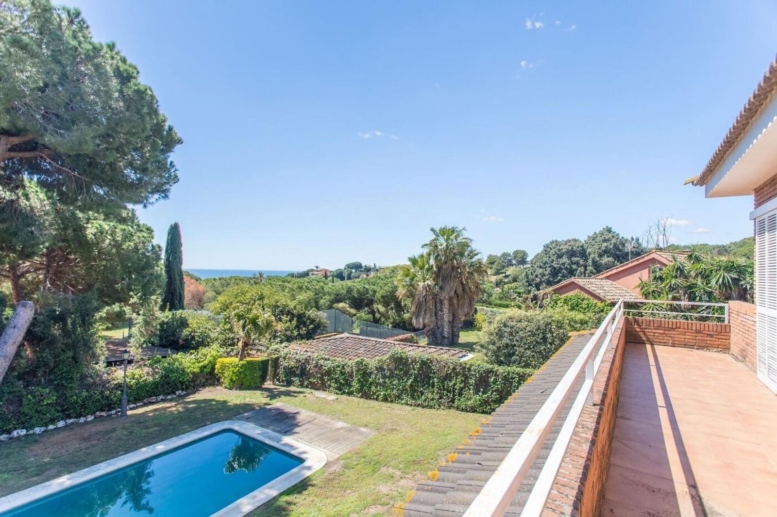 5 sypialnia Willa na sprzedaż w Sant Andreu de Llavaneres z basenem garażem - 795 000 € (Ref: 9143941)