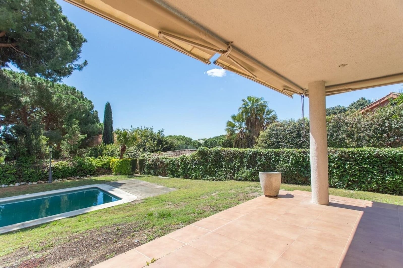 5 sypialnia Willa na sprzedaż w Sant Andreu de Llavaneres z basenem garażem - 795 000 € (Ref: 9143941)