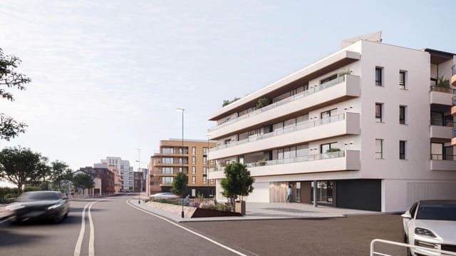 2 soveværelse Strandlejlighed til salg i Canet de Mar med swimmingpool garage - € 372.000 (Ref: 9143993)