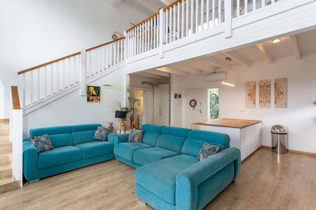 2 soverom Villa til salgs i Alella med svømmebasseng garasje - € 740 000 (Ref: 9144133)