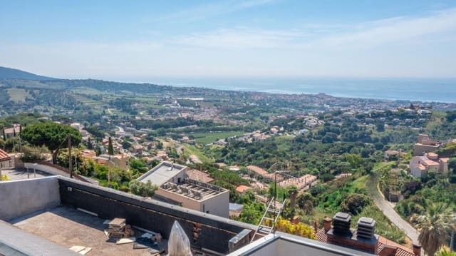 5 sypialnia Willa na sprzedaż w Alella z basenem garażem - 1 490 000 € (Ref: 9144316)