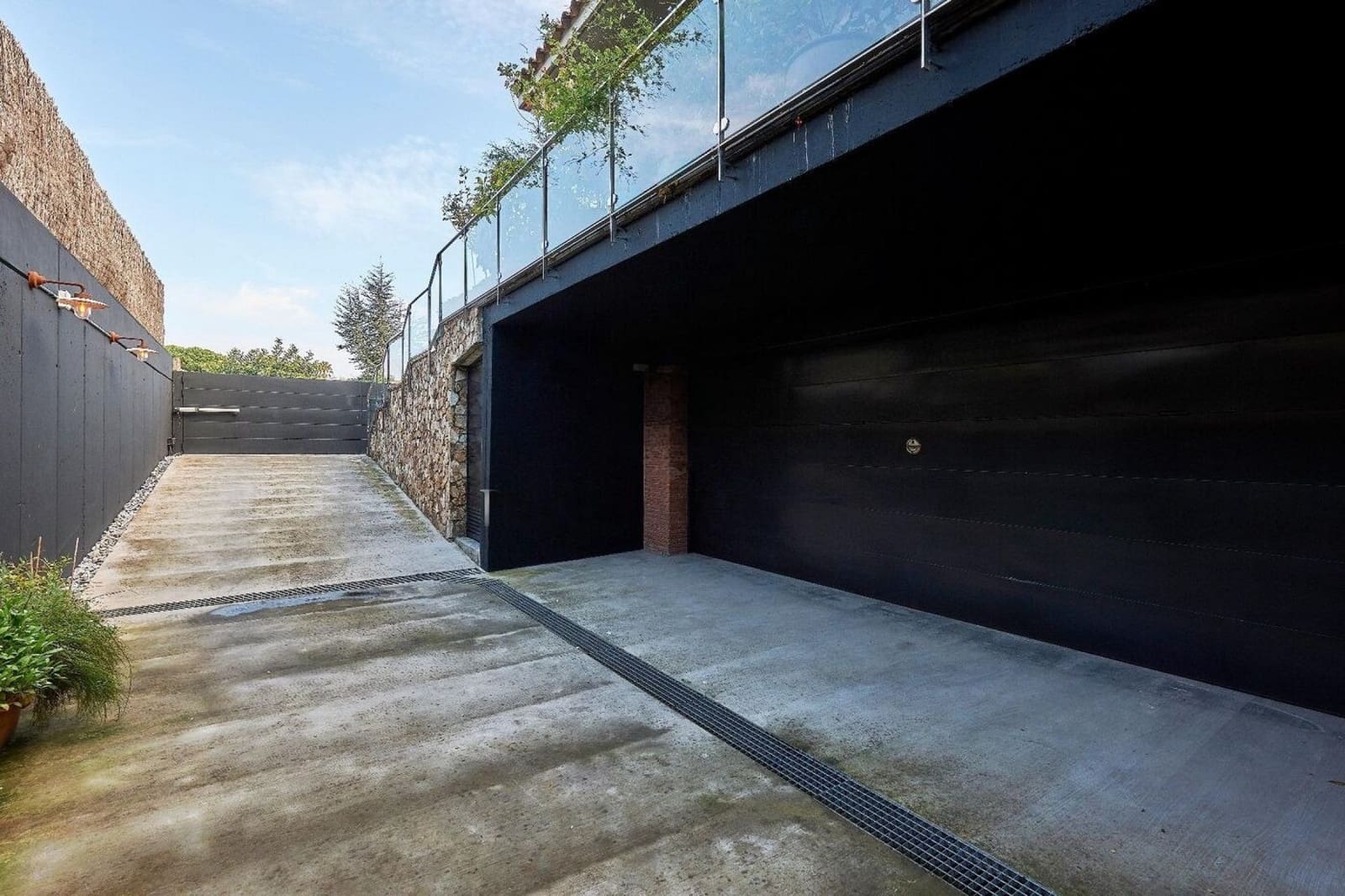 5 bedroom Villa for sale in Sant Vicenc de Montalt with pool garage - € 1,495,000 (Ref: 9144317)