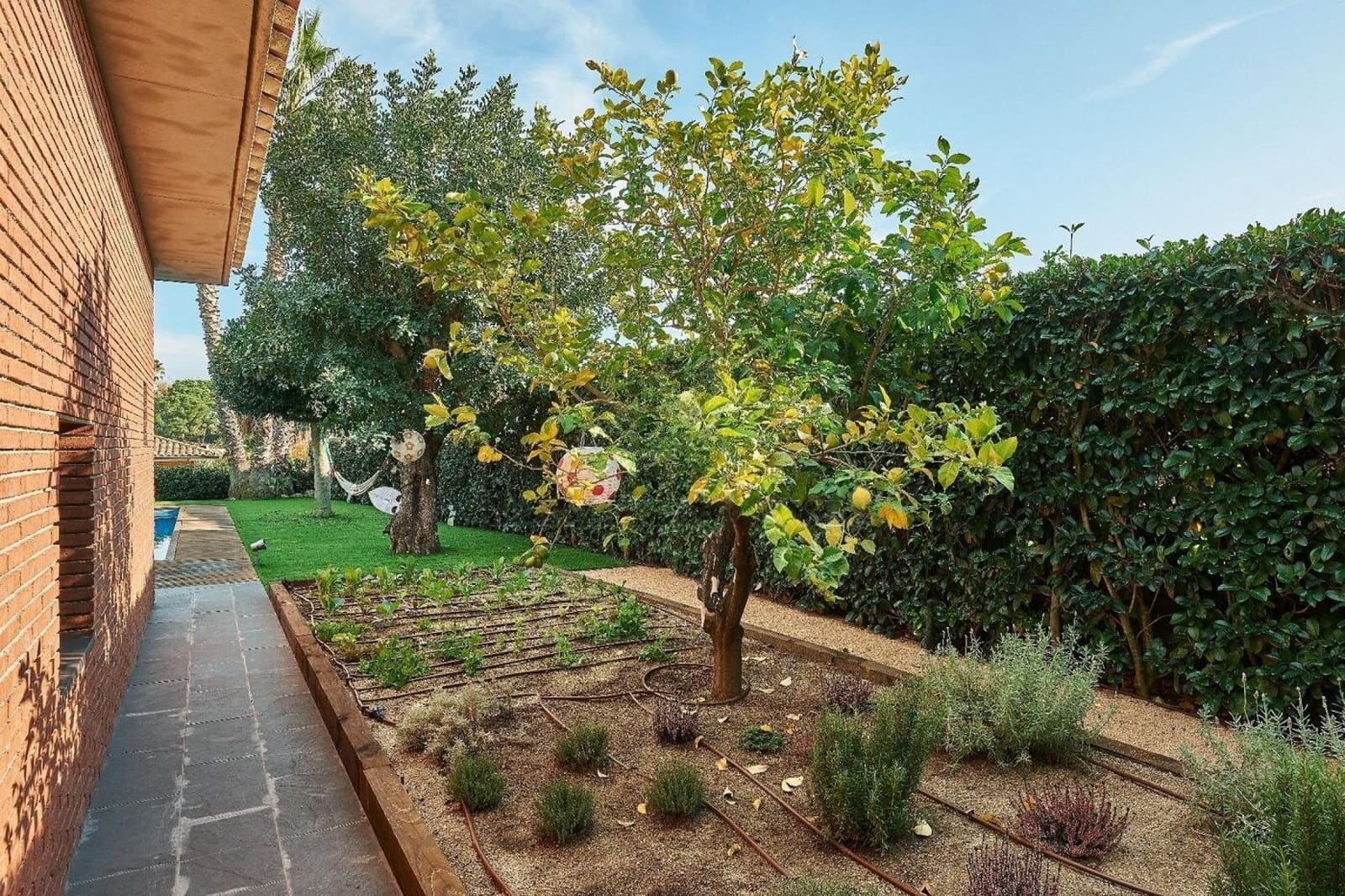 5 bedroom Villa for sale in Sant Vicenc de Montalt with pool garage - € 1,495,000 (Ref: 9144317)