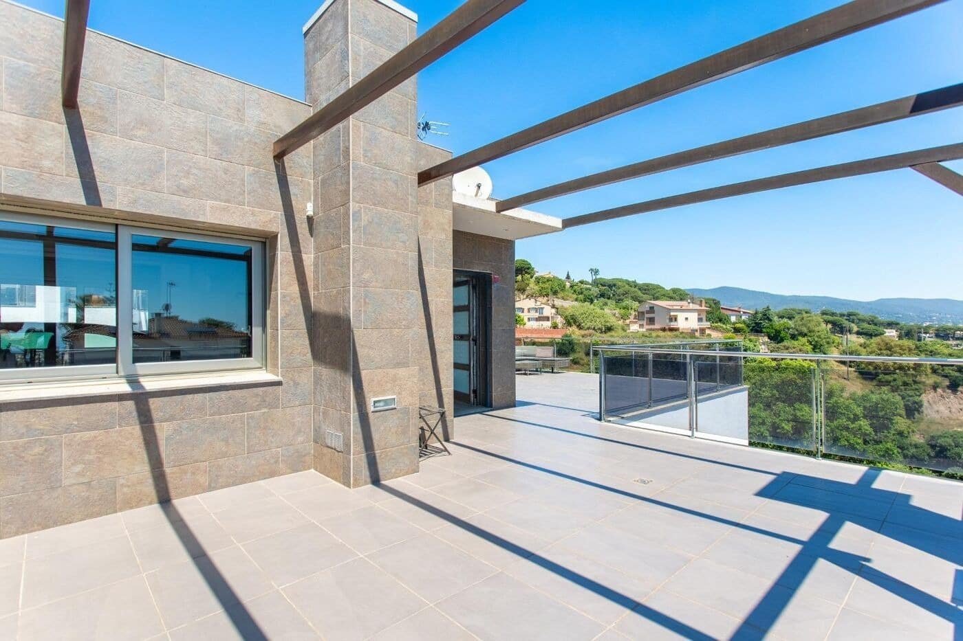 4 slaapkamer Villa te koop in Sant Cebria de Vallalta met zwembad garage - € 690.000 (Ref: 9144617)