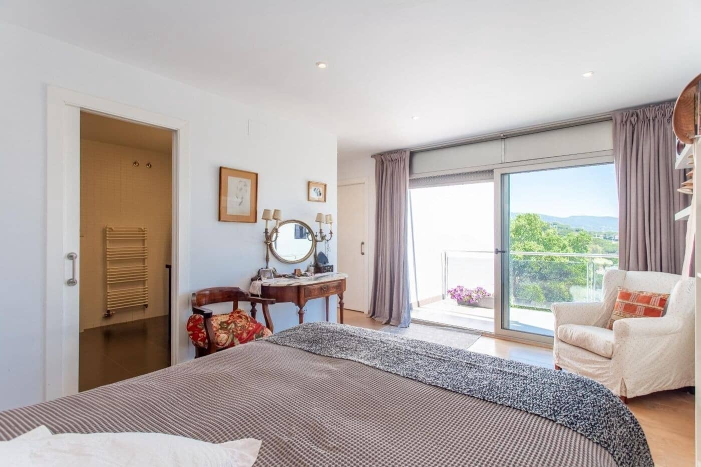 4 slaapkamer Villa te koop in Sant Cebria de Vallalta met zwembad garage - € 690.000 (Ref: 9144617)