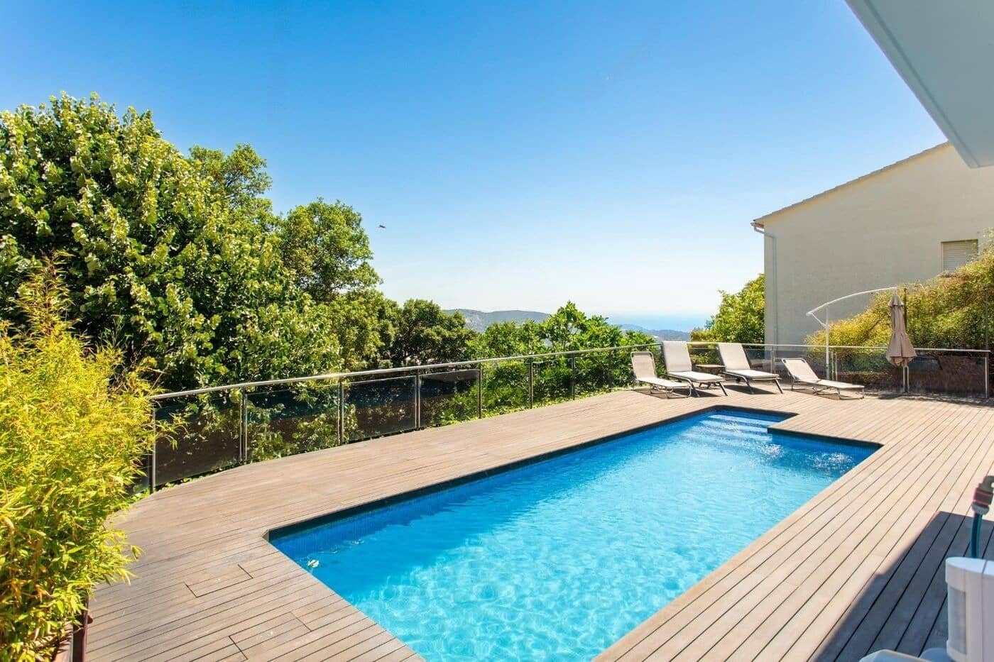 4 slaapkamer Villa te koop in Sant Cebria de Vallalta met zwembad garage - € 690.000 (Ref: 9144617)