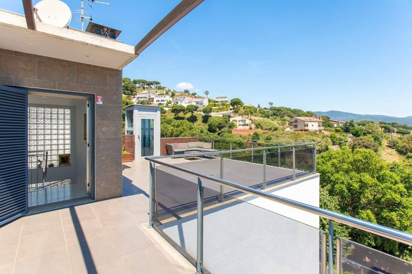 4 slaapkamer Villa te koop in Sant Cebria de Vallalta met zwembad garage - € 690.000 (Ref: 9144617)