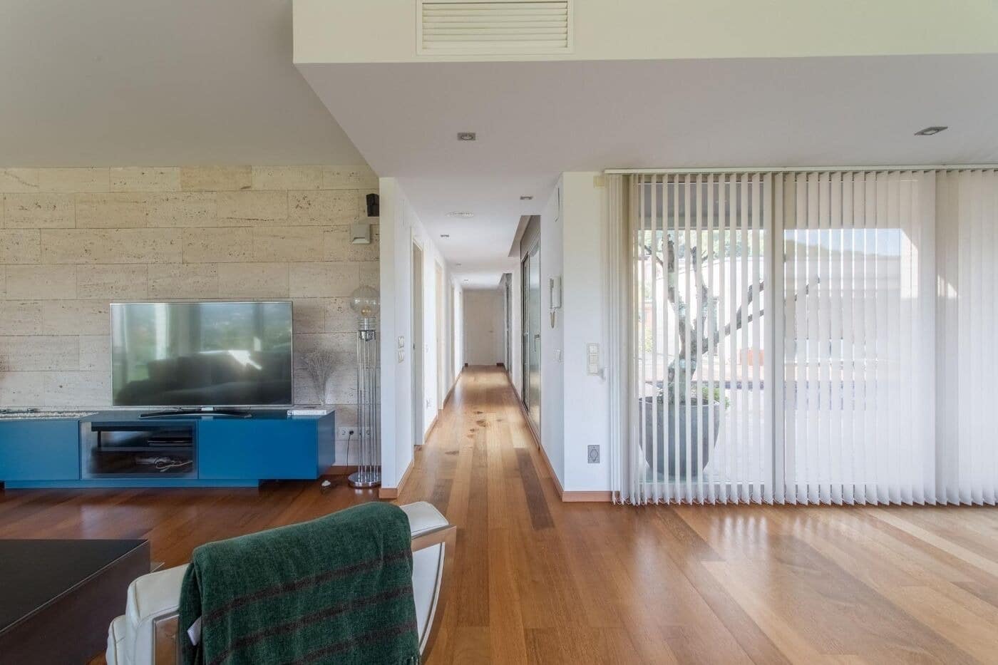 4 soveværelse Villa til salg i Vallromanes med swimmingpool garage - € 1.260.000 (Ref: 9146027)