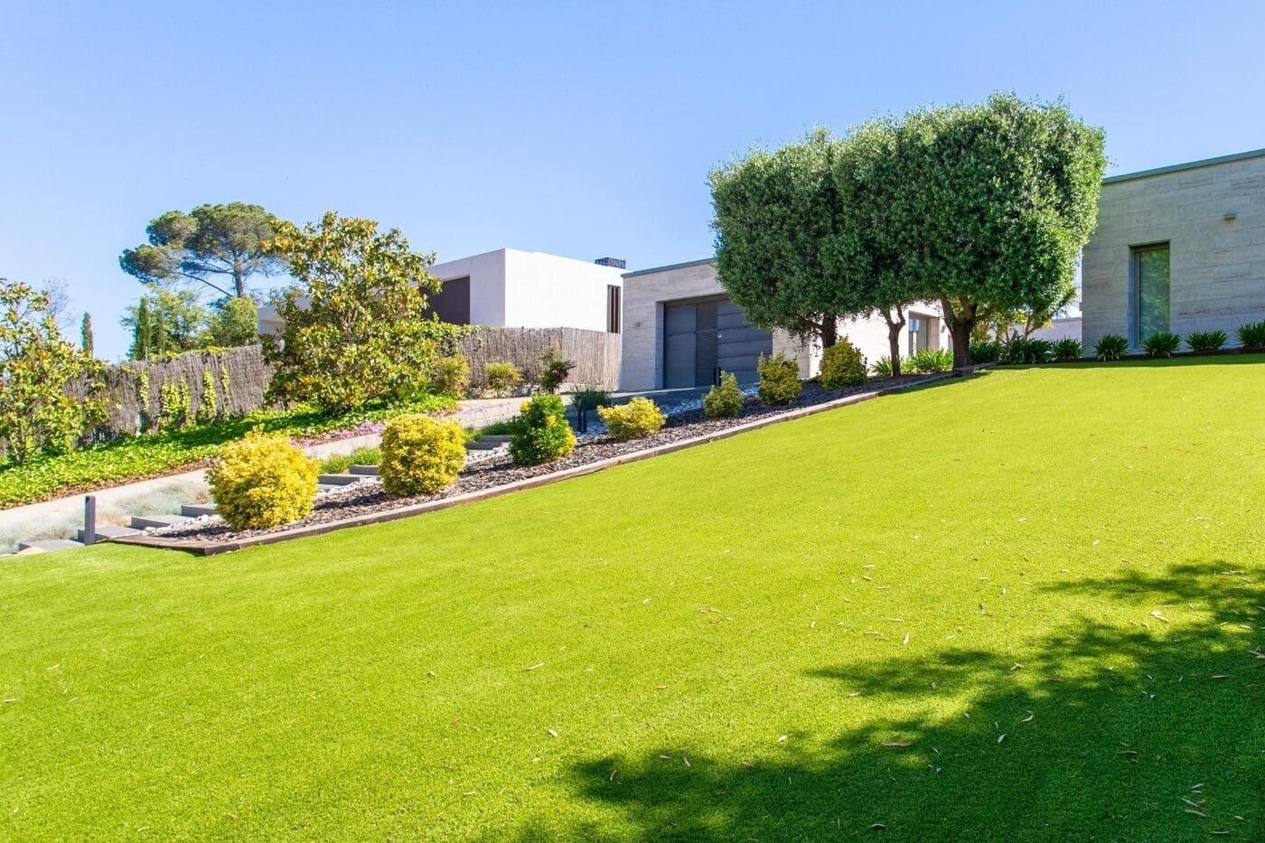 4 soveværelse Villa til salg i Vallromanes med swimmingpool garage - € 1.260.000 (Ref: 9146027)