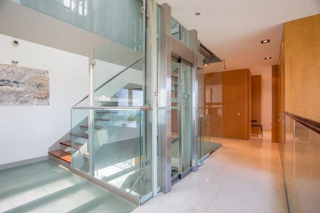 7 sypialnia Willa na sprzedaż w Sant Andreu de Llavaneres z basenem garażem - 3 500 000 € (Ref: 9147523)