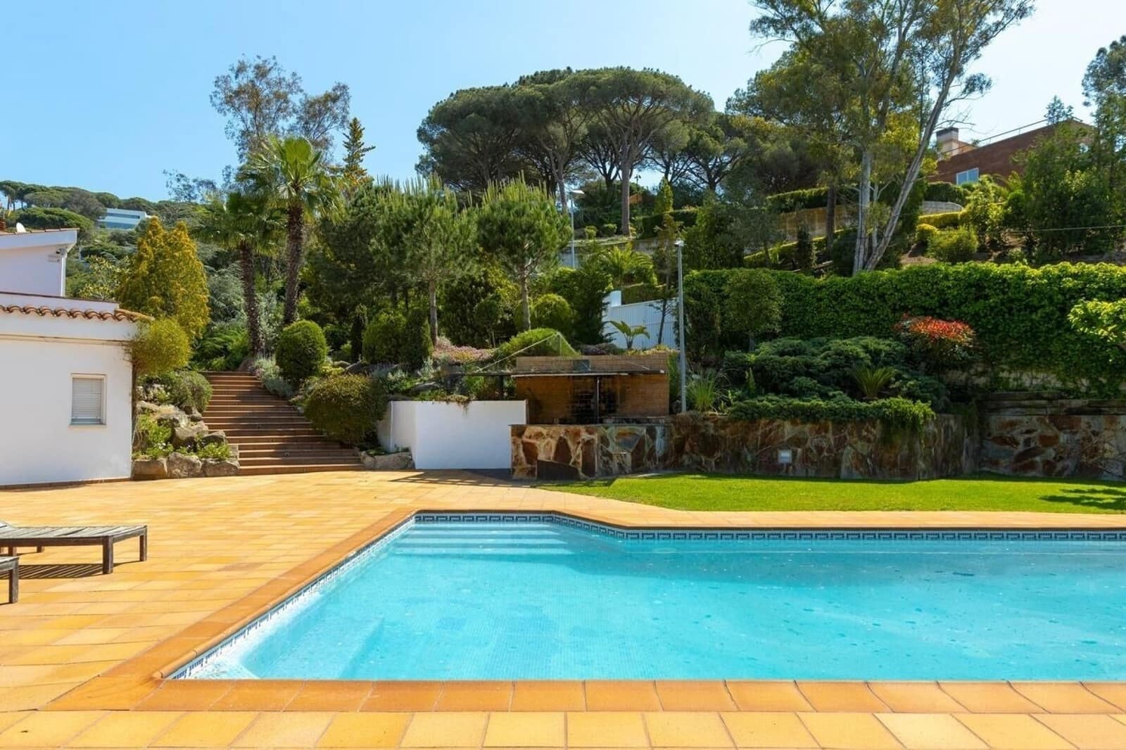 3 soverom Villa til salgs i Alella med svømmebasseng garasje - € 1 350 000 (Ref: 9153361)