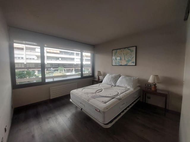 Commercieel te koop in Barcelona stad - € 530.000 (Ref: 9158688)