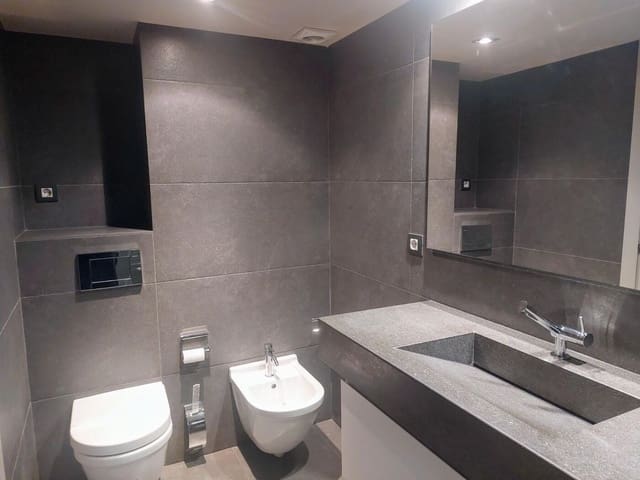 Commercieel te koop in Barcelona stad - € 530.000 (Ref: 9158688)