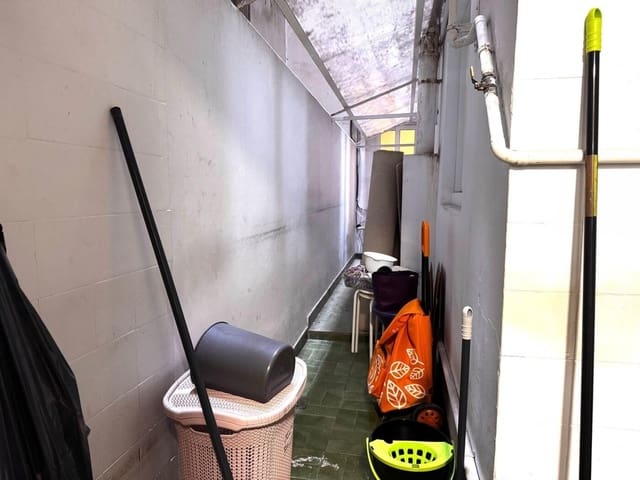 4 soveværelse Lejlighed til salg i Barcelona by - € 425.000 (Ref: 9158833)