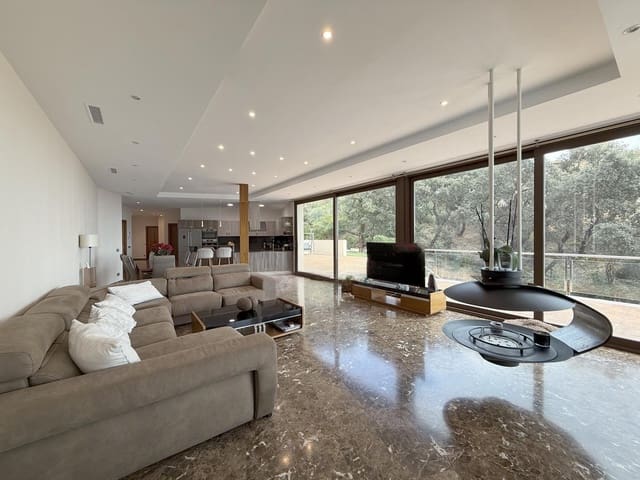 5 camera da letto Villa in vendita in Castell-Platja d'Aro con piscina garage - 1.780.000 € (Rif: 9180123)