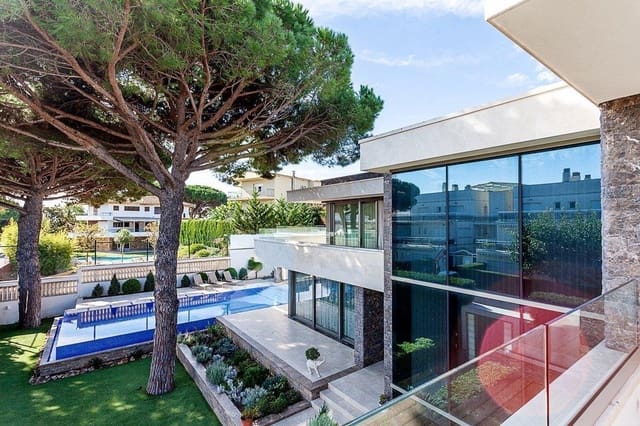 4 bedroom Villa for sale in Platja d'Aro, Castell-Platja d'Aro with pool garage - € 3,470,000 (Ref: 9180471)