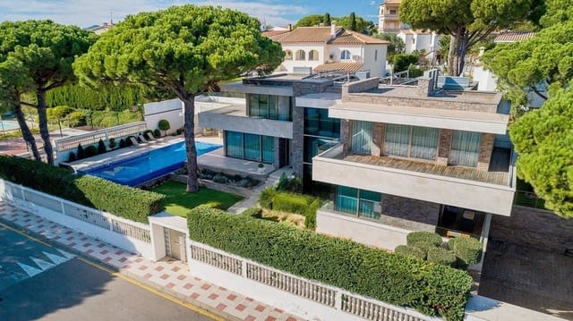 4 bedroom Villa for sale in Platja d'Aro, Castell-Platja d'Aro with pool garage - € 3,470,000 (Ref: 9180471)