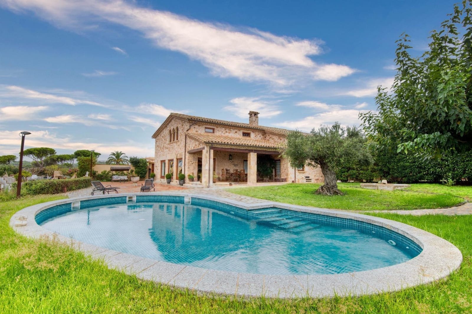 5 sypialnia Willa na sprzedaż w S'Agaro z basenem garażem - 2 950 000 € (Ref: 9181511)