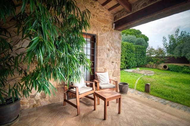 5 soverom Villa til salgs i S'Agaro, Castell-Platja d'Aro med svømmebasseng garasje - € 2 950 000 (Ref: 9181511)