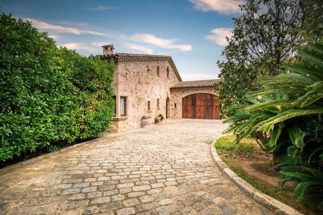 5 soverom Villa til salgs i S'Agaro, Castell-Platja d'Aro med svømmebasseng garasje - € 2 950 000 (Ref: 9181511)