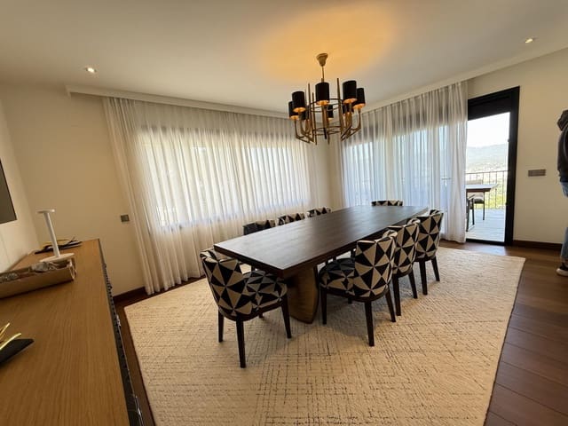 5 bedroom Villa for sale in Santa Cristina d'Aro with pool garage - € 2,500,000 (Ref: 9181971)