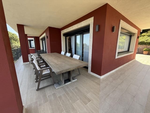 5 bedroom Villa for sale in Santa Cristina d'Aro with pool garage - € 2,500,000 (Ref: 9181971)