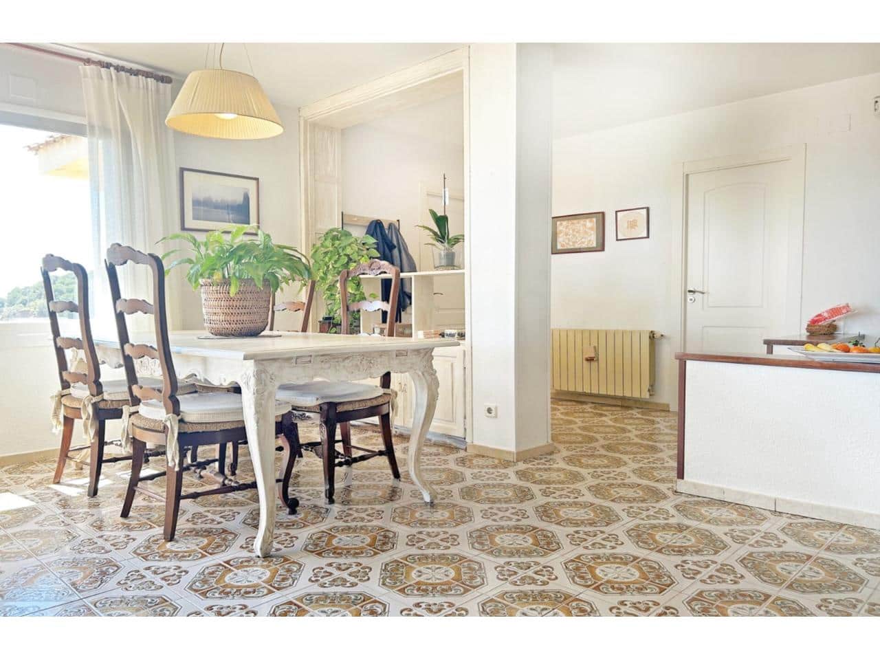 4 sypialnia Finka/Dom wiejski na sprzedaż w Lloret de Mar z basenem garażem - 595 000 € (Ref: 9186159)