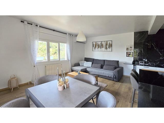 5 sypialnia Finka/Dom wiejski na sprzedaż w Lloret de Mar z basenem garażem - 425 000 € (Ref: 9187446)