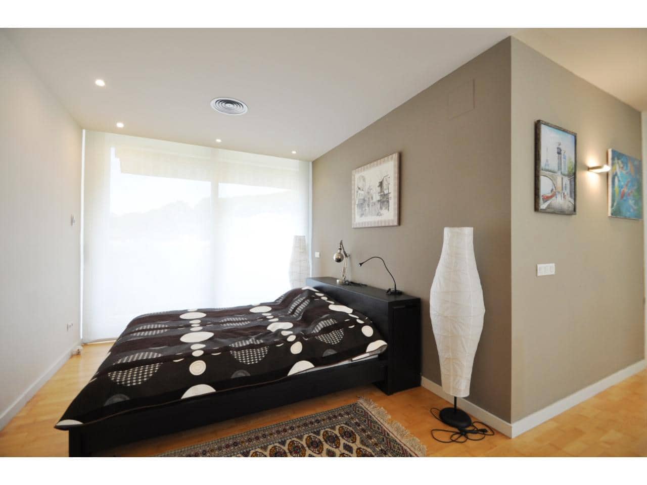 4 bedroom Villa for sale in Lloret de Mar with pool garage - € 900,000 (Ref: 9187565)