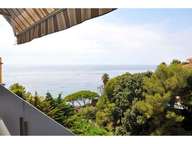 4 camera da letto Villa in vendita in Lloret de Mar con piscina garage - 900.000 € (Rif: 9187565)