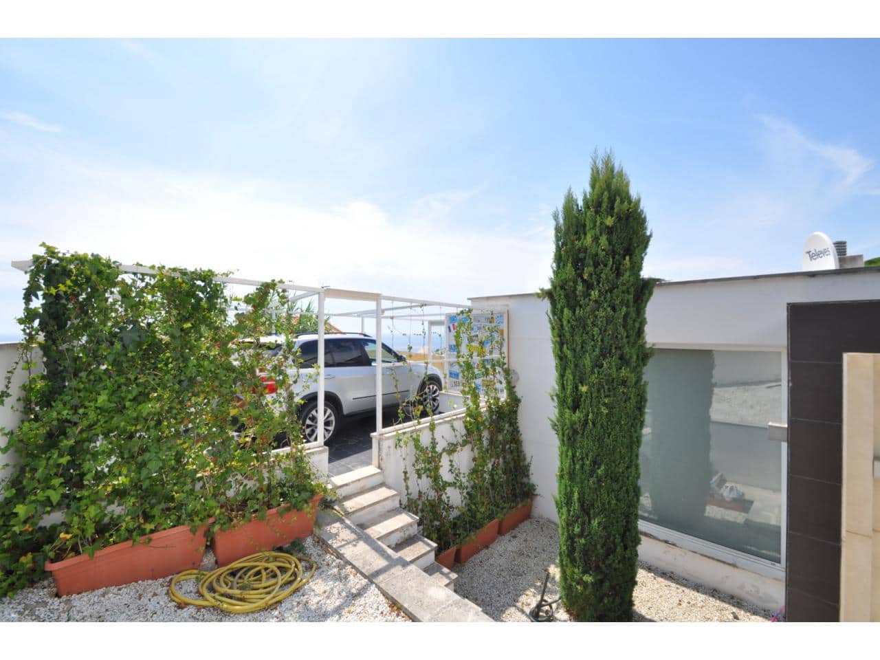 4 bedroom Villa for sale in Lloret de Mar with pool garage - € 900,000 (Ref: 9187565)