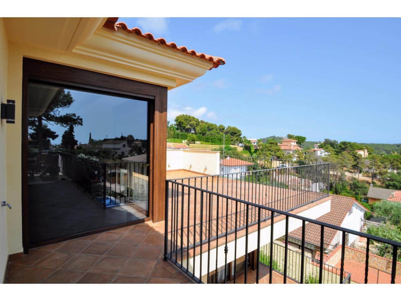 8 sypialnia Willa na sprzedaż w Lloret de Mar z basenem garażem - 1 250 000 € (Ref: 9199902)