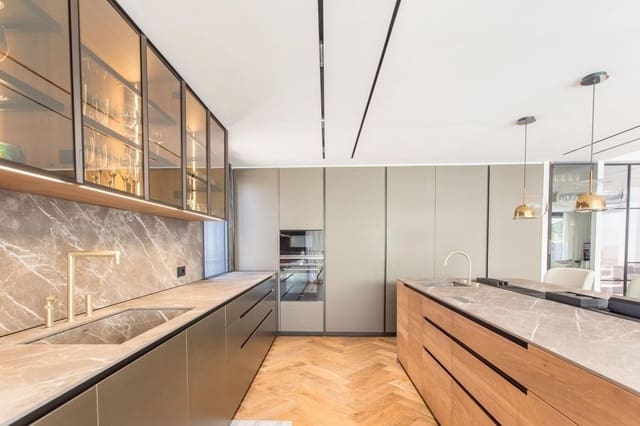 5 bedroom Villa for sale in Sant Andreu de Llavaneres with pool garage - € 2,100,000 (Ref: 9219350)