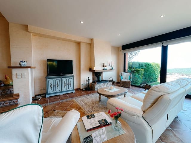 3 soveværelse Byhus til salg i Begur med swimmingpool garage - € 830.000 (Ref: 9371333)