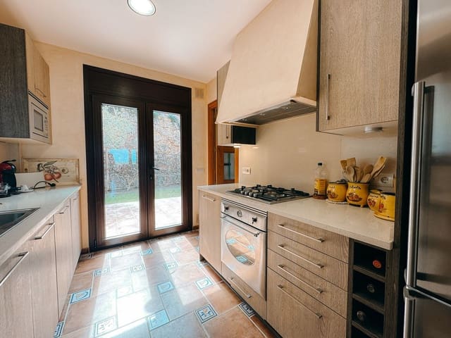 3 soveværelse Byhus til salg i Begur med swimmingpool garage - € 830.000 (Ref: 9371333)