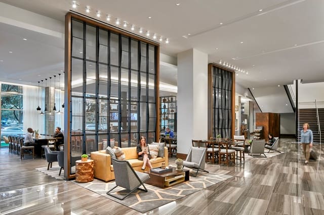 Hotel til salg i Barcelona by - € 125.000.000 (Ref: 9446891)