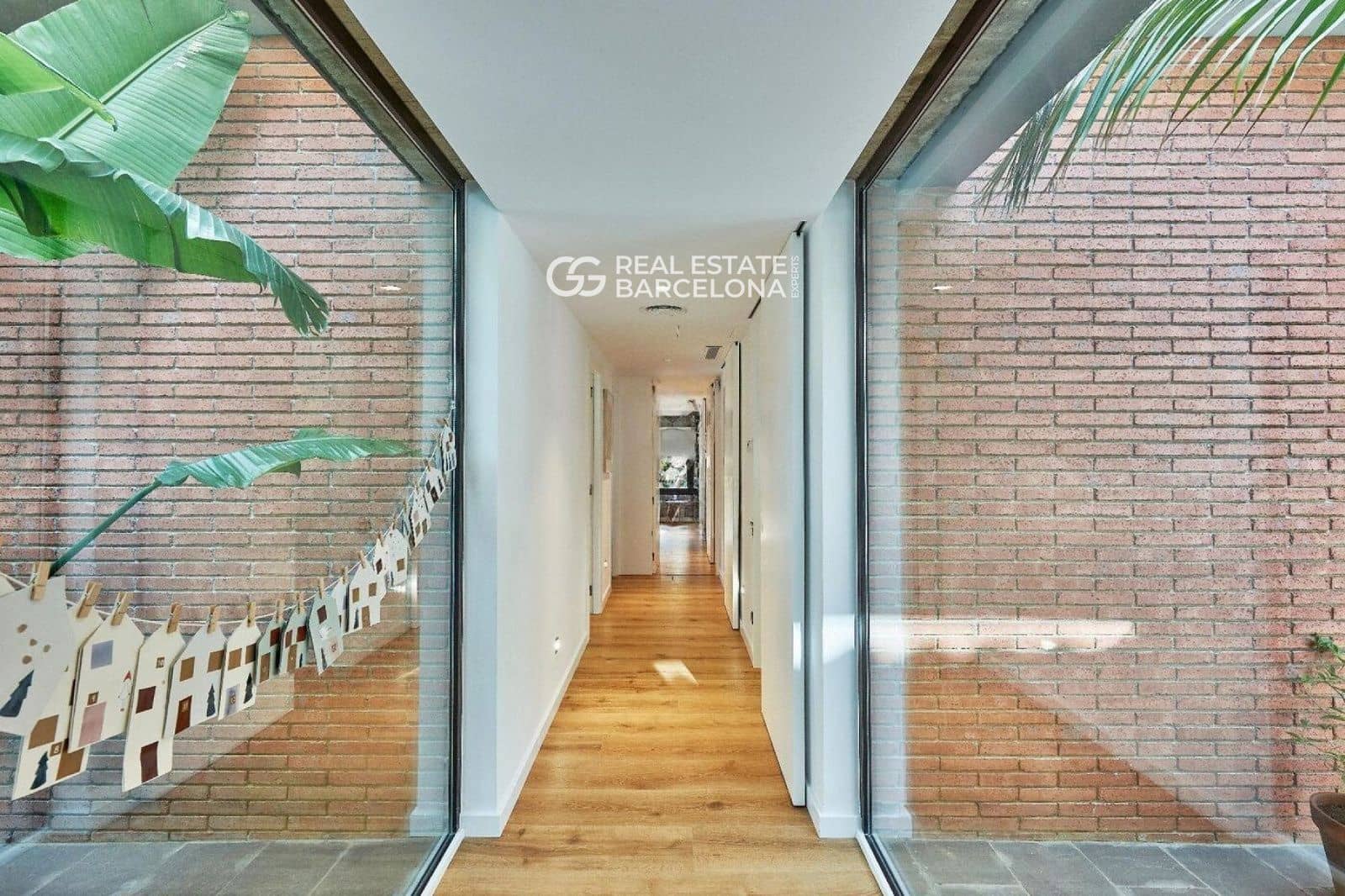 5 chambre Villa/Maison à vendre à Sant Andreu de Llavaneres avec piscine garage - 1 395 000 € (Ref: 9482248)