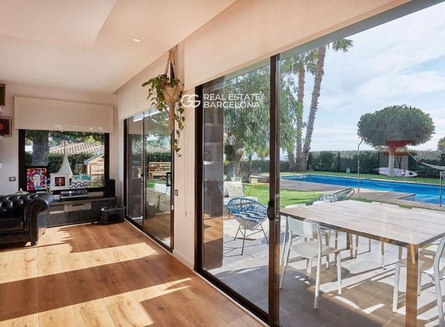 5 chambre Villa/Maison à vendre à Sant Andreu de Llavaneres avec piscine garage - 1 395 000 € (Ref: 9482248)