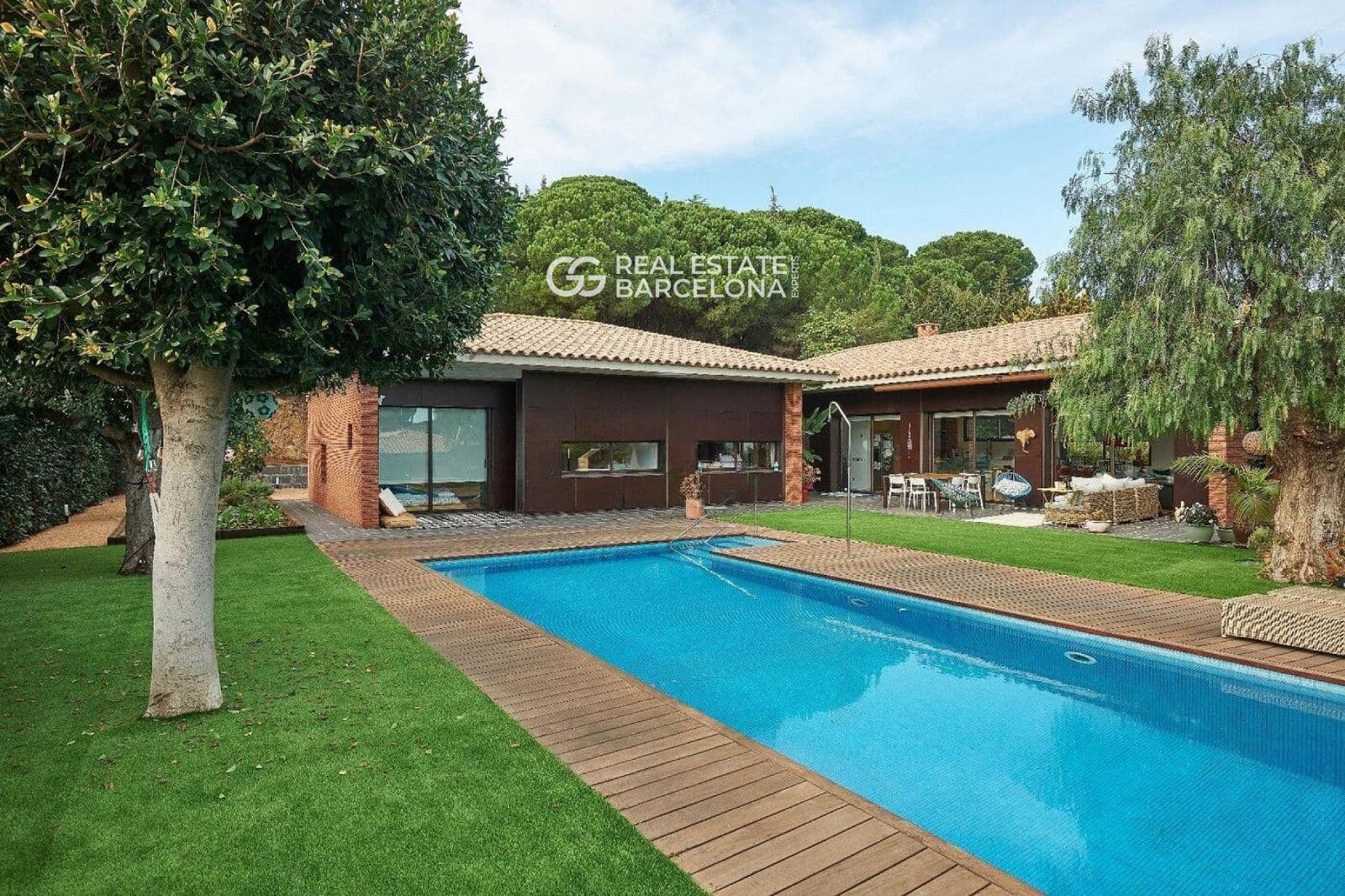 5 chambre Villa/Maison à vendre à Sant Andreu de Llavaneres avec piscine garage - 1 395 000 € (Ref: 9482248)